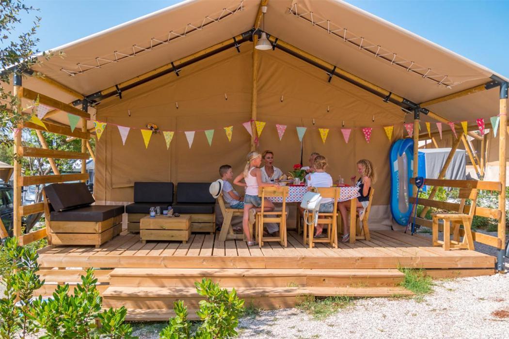 Vacanceselect Premium Lodge Polari Rovinj Ngoại thất bức ảnh