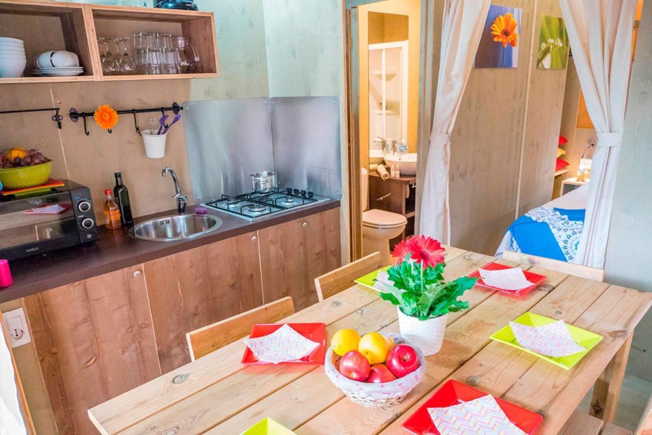 Vacanceselect Premium Lodge Polari Rovinj Ngoại thất bức ảnh